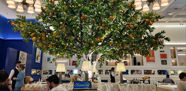 Restaurant Village, Near Four Seasons Hotel، - Jumeira St - Dubai