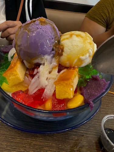 Comentarii opinii despre Chowking Restaurant Discovery Gardens