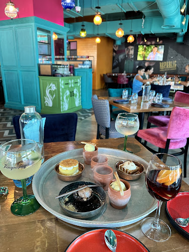 Republic Adda Bar & Lounge - Dubai