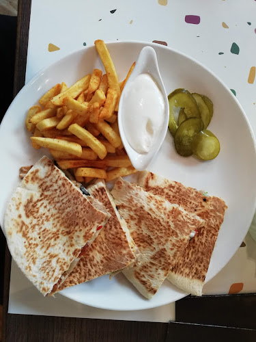 Lamagon Restaurant and Sweets