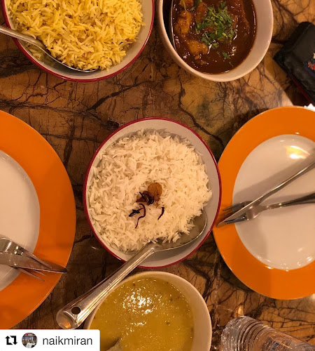 Wasl Ruby R1002 - 7B St - Al Karama - Dubai