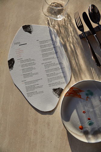 Opinii despre CAVE în Abu Dhabi - Hospitality and gastronomy