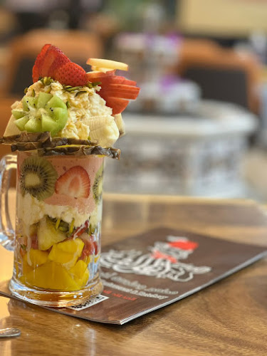 Al Wuheida St - Deira - Dubai