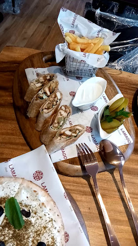 Opinii despre Lamagon Restaurant and Sweets în Dubai - Hospitality and gastronomy