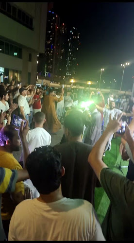 مطعم ومقهى كريزي يم Crazy yum Cafe & Resturant - Abu Dhabi