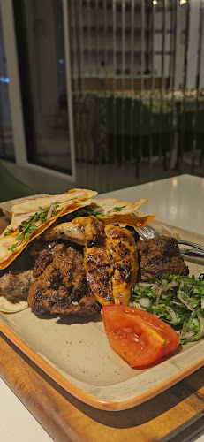 Opinii despre Shababeek Restaurant în Sharjah - Hospitality and gastronomy