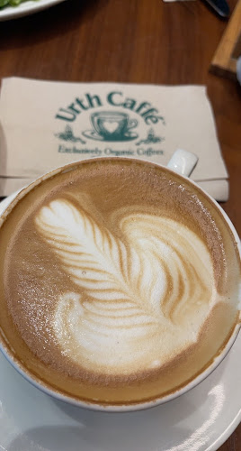 Opinii despre Urth Caffe în Dubai - Hospitality and gastronomy