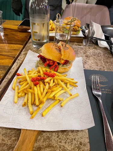 Wood House Restaurant Al Ain - Hospitality and gastronomy