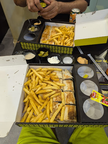 مطعم السيف - AL-SAIF fast food - Sharjah