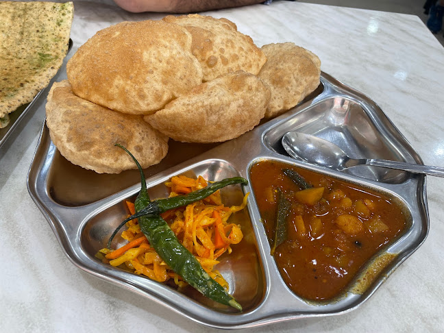 Qasimiya Area, Mobile Round about, Near Sri Krishna Sweets Sheikh Saqar Bin Al Qasimi Road - Sharjah