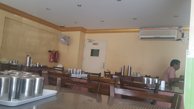RX2F+6MM - G Floor,Sheikh Saqer Building,Al Muntasir Road,Al Mamoura - Ras Al Khaimah
