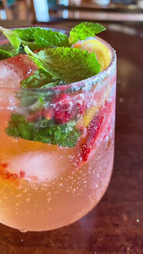 buhaira corniche - Al Majaz 3 - Al Majaz - Sharjah