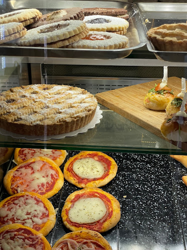 Comentarii opinii despre Golositalia JLT