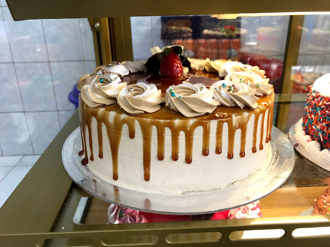 Dar Al Reem Bakery LLC مخبز دار الريم الشارقة(Al Reem Bakery) - Hospitality and gastronomy