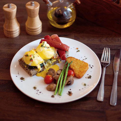 Breaking Bread Dubai - Hospitality and gastronomy