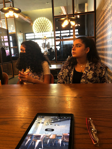 Comentarii opinii despre Crave Restaurant