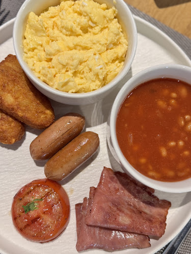 ALHAJARAIN RESTAURANT - مطعم الحجرين