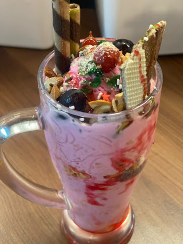 Opinii despre Burger Club Restaurant în Dubai - Hospitality and gastronomy