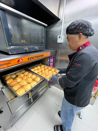 No. 10 - Building 80 Al Amthal St - Al Danah - Zone 1 - Abu Dhabi