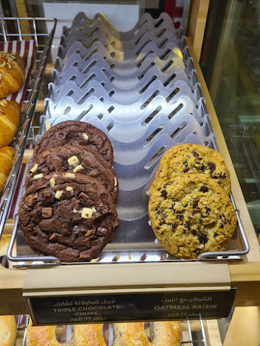 Trade Center Bldg - Abu Dhabi Mall - Unit No. A09 Ground Floor - Abu Dhabi