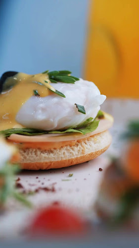 Mandarin Lounge caffe - Hospitality and gastronomy