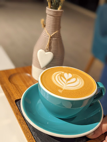 Opinii despre Ares Cafe în Sharjah - Hospitality and gastronomy