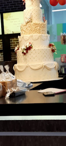 Cakewalk Bakery - Hospitality and gastronomy