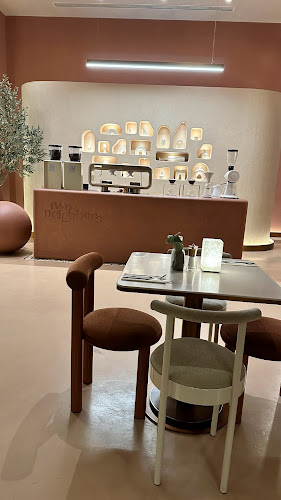Opinii despre Two Neighbors în Dubai - Hospitality and gastronomy