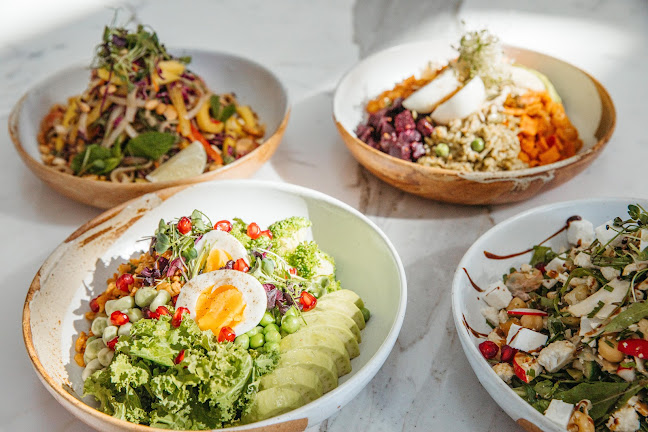 Opinii despre 100 Cafe în Dubai - Hospitality and gastronomy