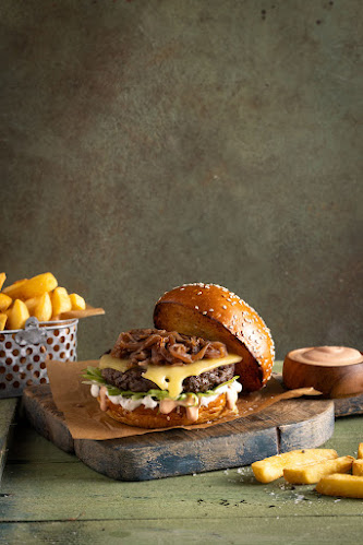 Opinii despre r&b Grillhouse în Abu Dhabi - Hospitality and gastronomy