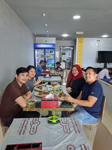 Comentarii opinii despre AlAjaweed Mandi and Madfoon Restaurant