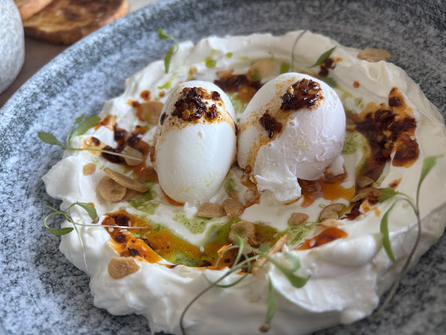 Comentarii opinii despre Rain Corniche