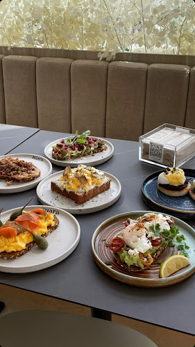 Opinii despre Mara Lounge Abu Dhabi în Abu Dhabi - Hospitality and gastronomy