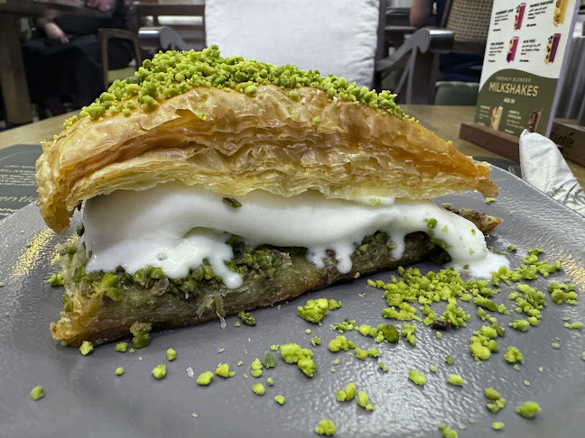 Opinii despre Otantik Café & Restaurant - TCA Branch în Abu Dhabi - Hospitality and gastronomy