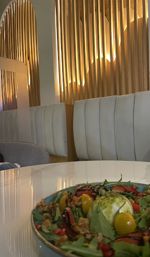 556 طريق الميناء - Hay Al Sharg - Sharjah