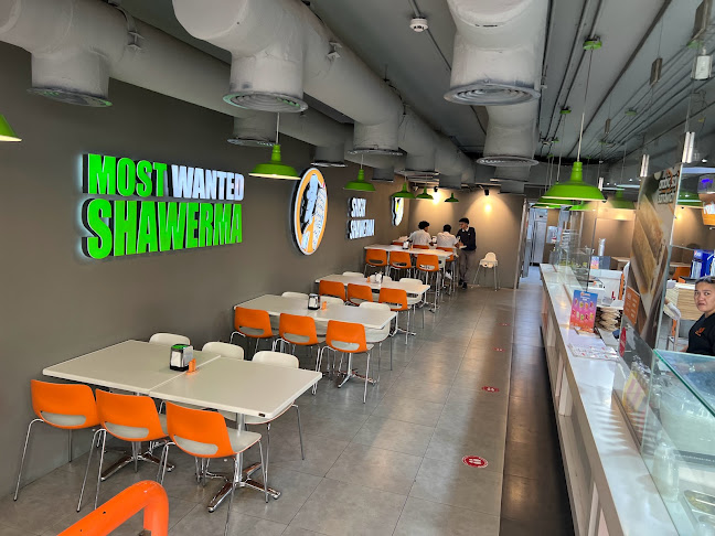 Behind Corniche Towers - Beeshan St - Al Bateen - W10 - Abu Dhabi