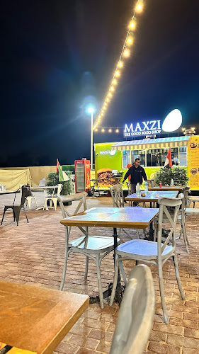 Comentarii opinii despre Maxzi The Good Food Shop - Food Truck