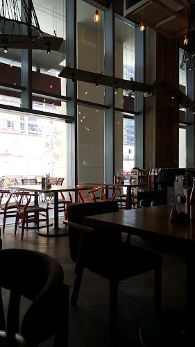 Comentarii opinii despre Nando's Al Zeina, Al Raha Beach