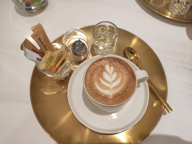 اليت رويال لاونج - Hospitality and gastronomy