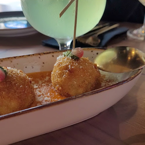 Opinii despre Dishtrict în Dubai - Hospitality and gastronomy