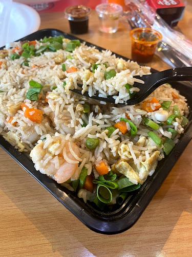 BUILDING, Marina Pearl - behind RAK BANK - Dubai Marina - Dubai