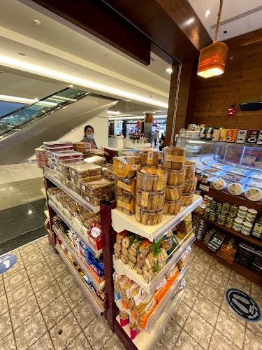 Comentarii opinii despre Lebanese Roaster - Dalma Mall - المحمصة اللبنانية دالما مول