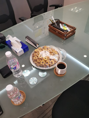 Comentarii opinii despre Om Mouaz Sweets. Shj