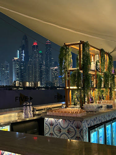 Comentarii opinii despre Praia | Beach Restaurant & Lounge | FIVE Palm Jumeirah