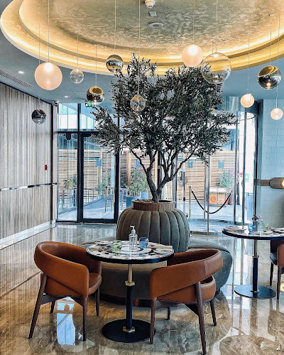 Risen Café and Artisanal Bakery, Dubai Marina