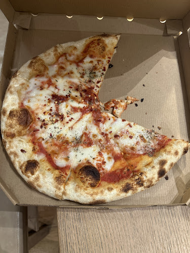 Vapiano Abu Dhabi Mall - Hospitality and gastronomy