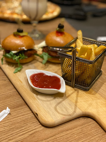 Comentarii opinii despre J's Kitchen