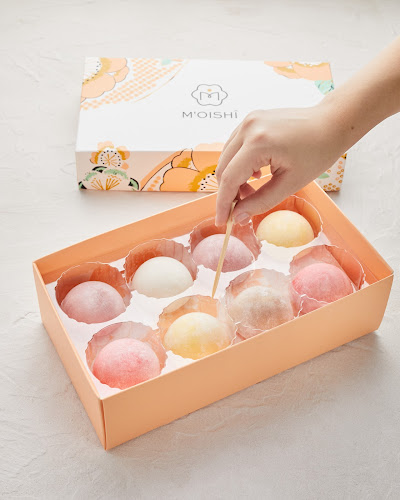 Dior Entrance، City Walk 2 - Unit# K06 - 33 Al Safa St - near Noodle house - Al Wasl - Dubai