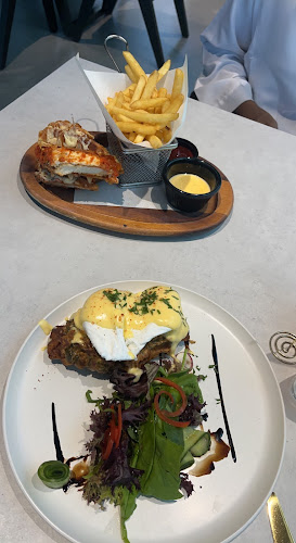 Opinii despre Eggcellent - Al Bateen în Abu Dhabi - Hospitality and gastronomy