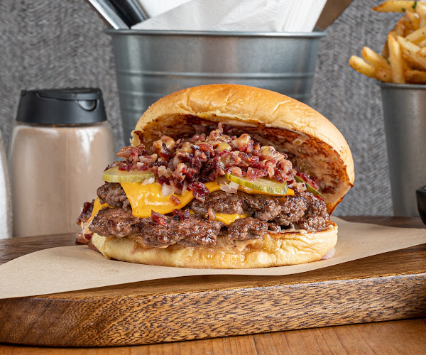 Maxzi The Good Food Shop - Food Truck